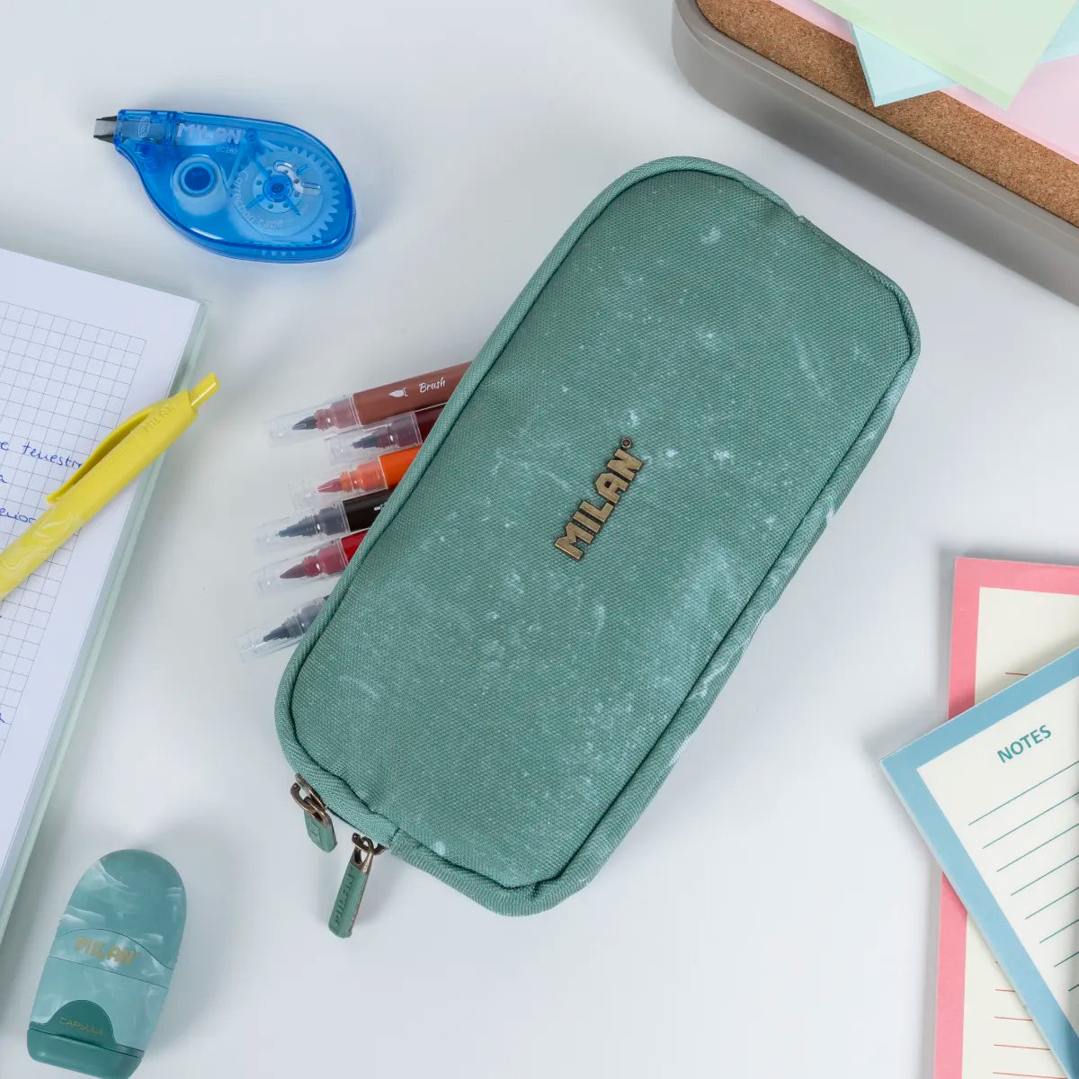 Estuche con 3 cremalleras, Lava