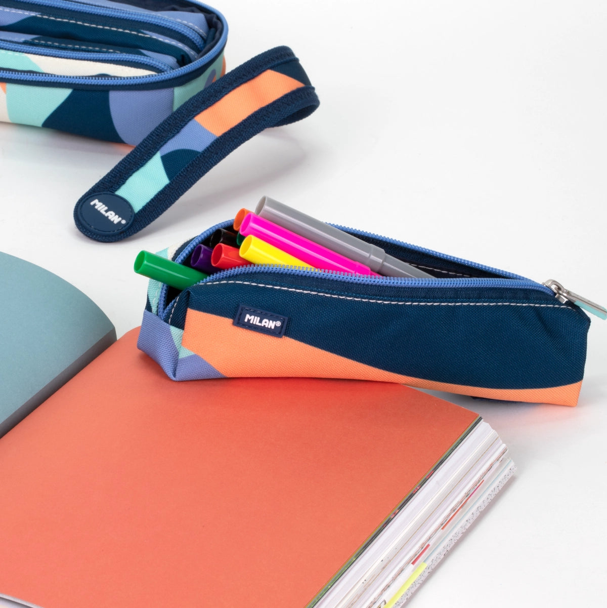 Kit de 4 estuches escolares con contenido, The Fun