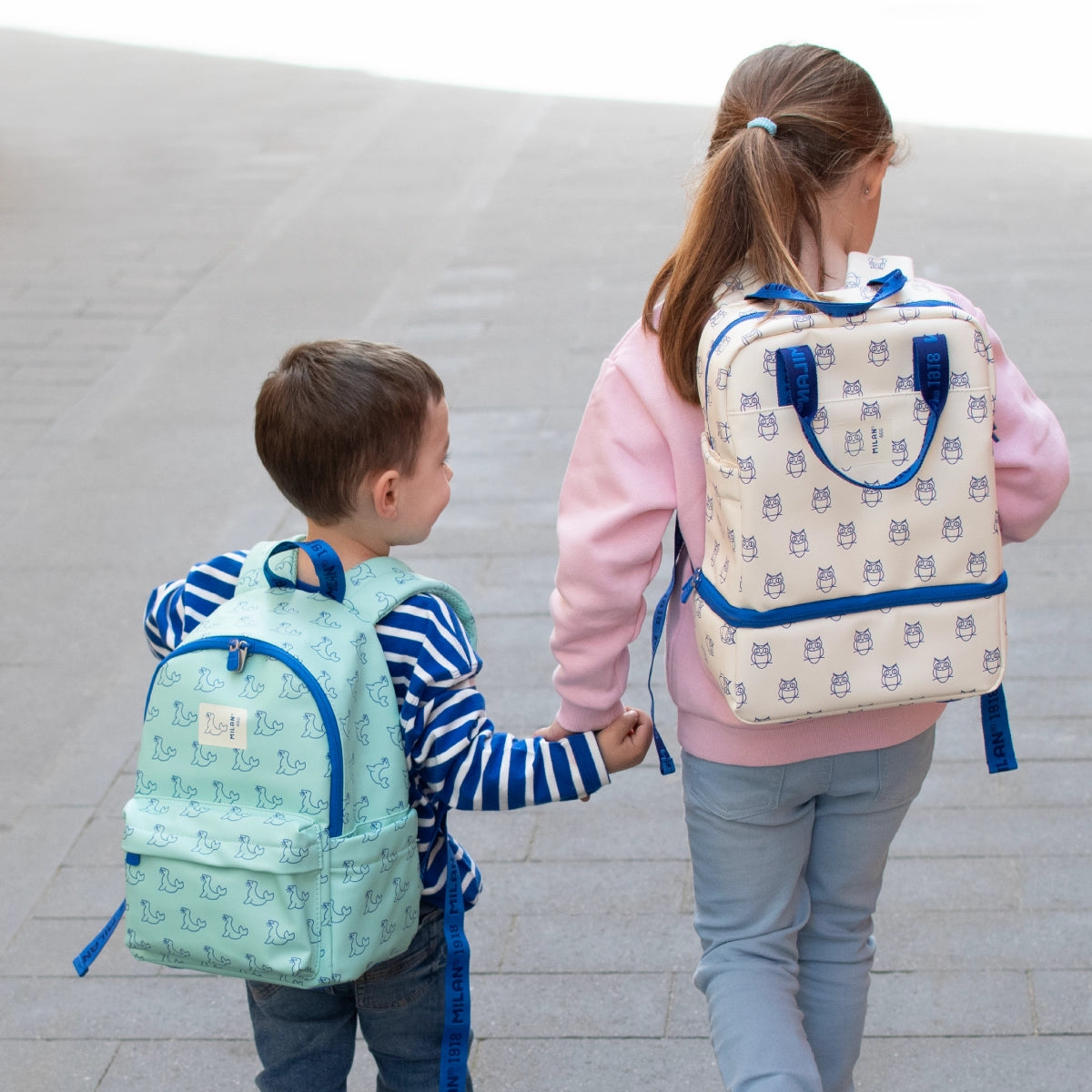 Motxilla infantil quadrada 9,5 L, col·lecció 460 since 1918
