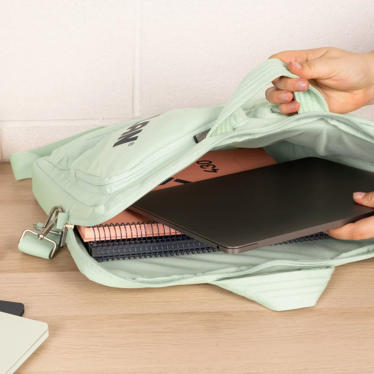 Maletín para portátil hasta 17", 430 since 1918