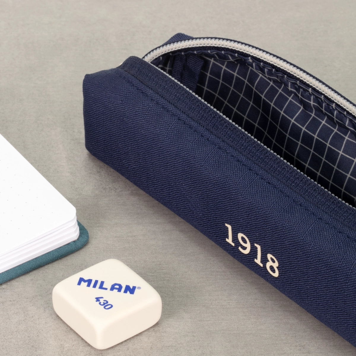 Estuche mini, 430 since 1918
