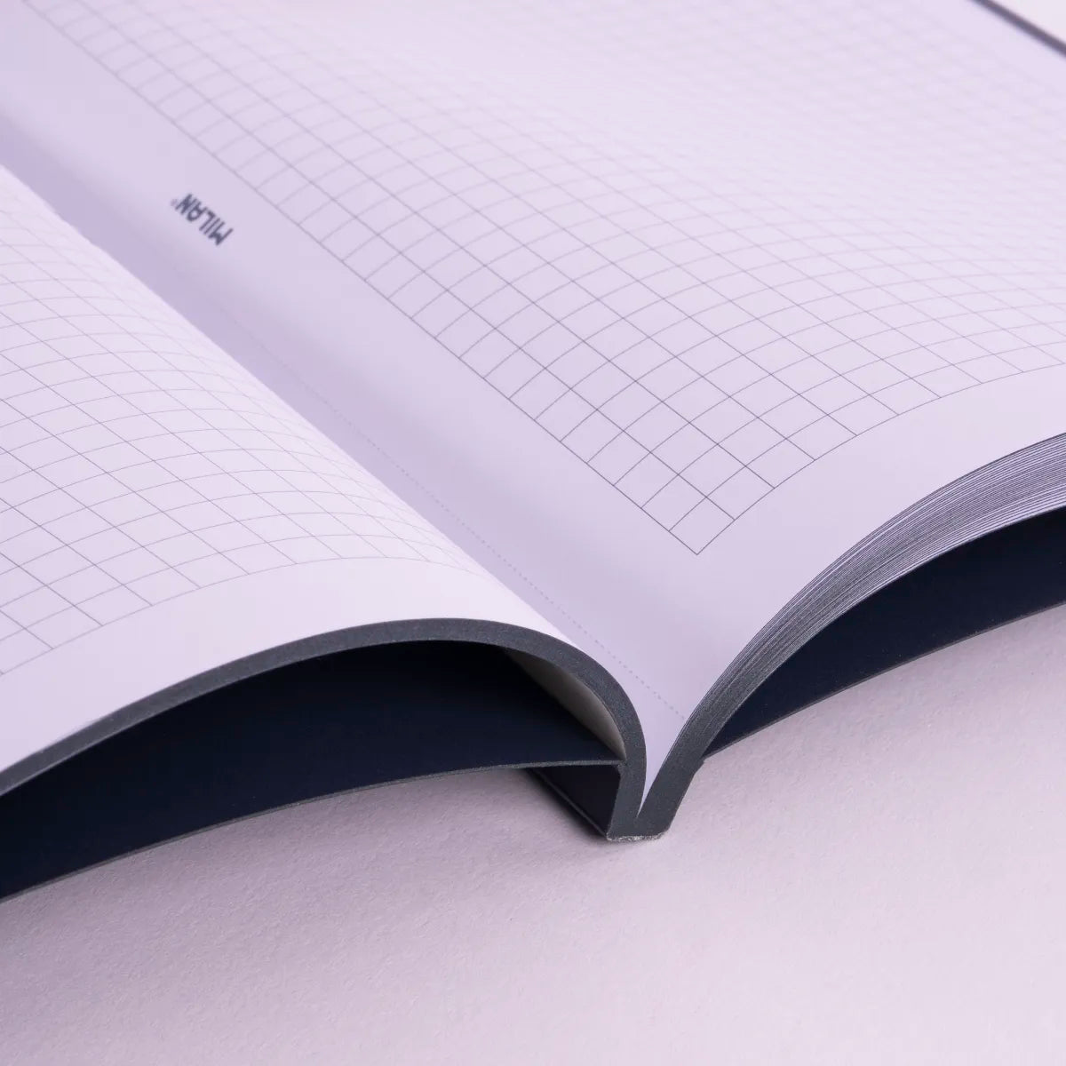 Libreta A5 encolada, papel cuadriculado, 48 hojas de 95 gr/m², 430 since 1918