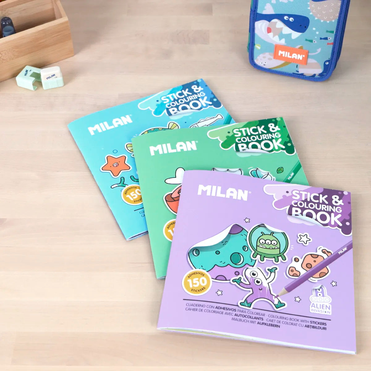 Cuaderno con adhesivos para colorear 'Blue odissey'