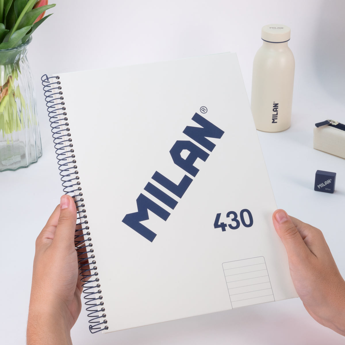 Cuaderno A4 con tapa dura, pauta a líneas 7 mm, 120 hojas de 95 gr/m², 430 since 1918