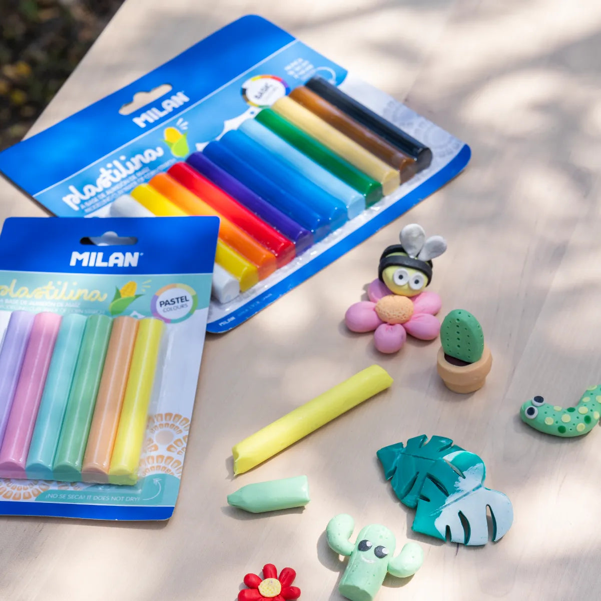 Plastilina de 12 colors (140 g)