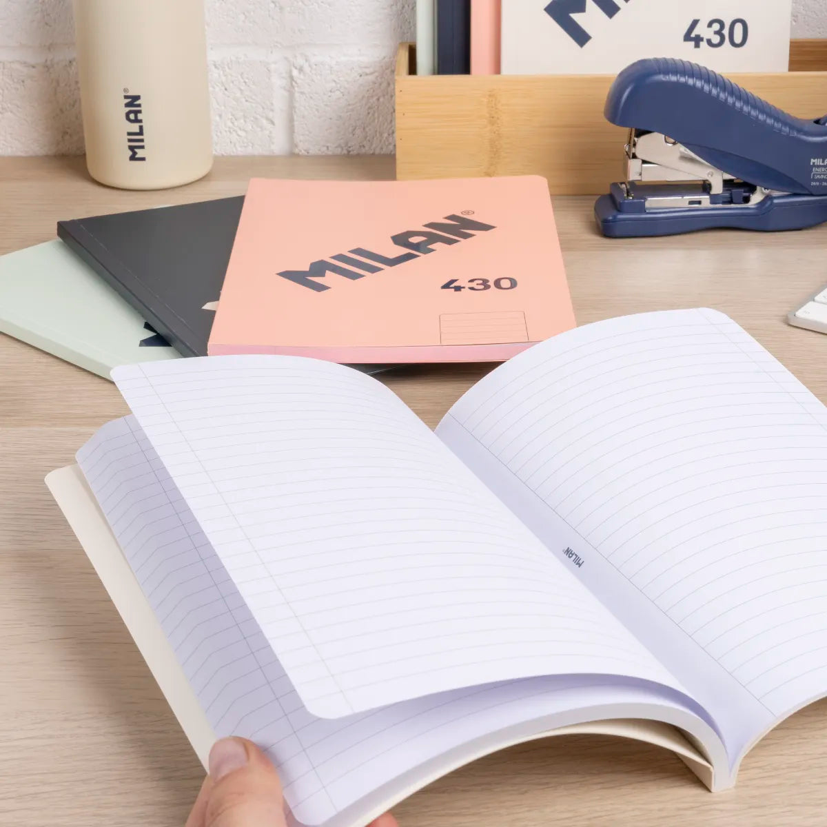 Libreta A5 encolada, papel a líneas, 48 hojas de 95 gr/m², 430 since 1918