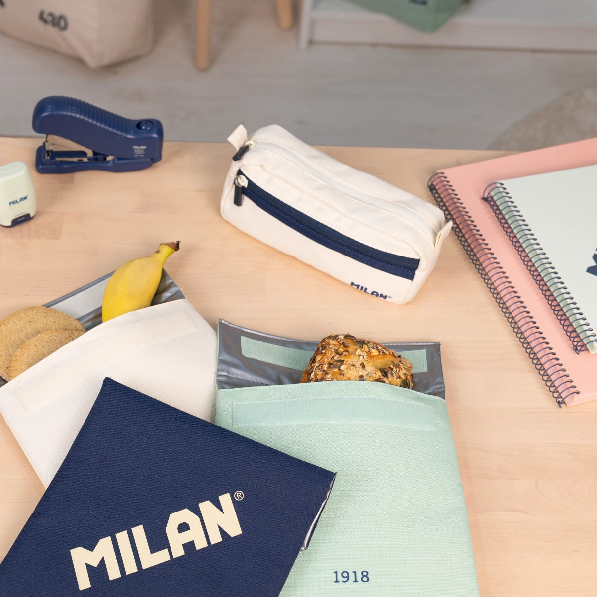 Estuche portatodo rectangular con 2 cremalleras, 430 since 1918