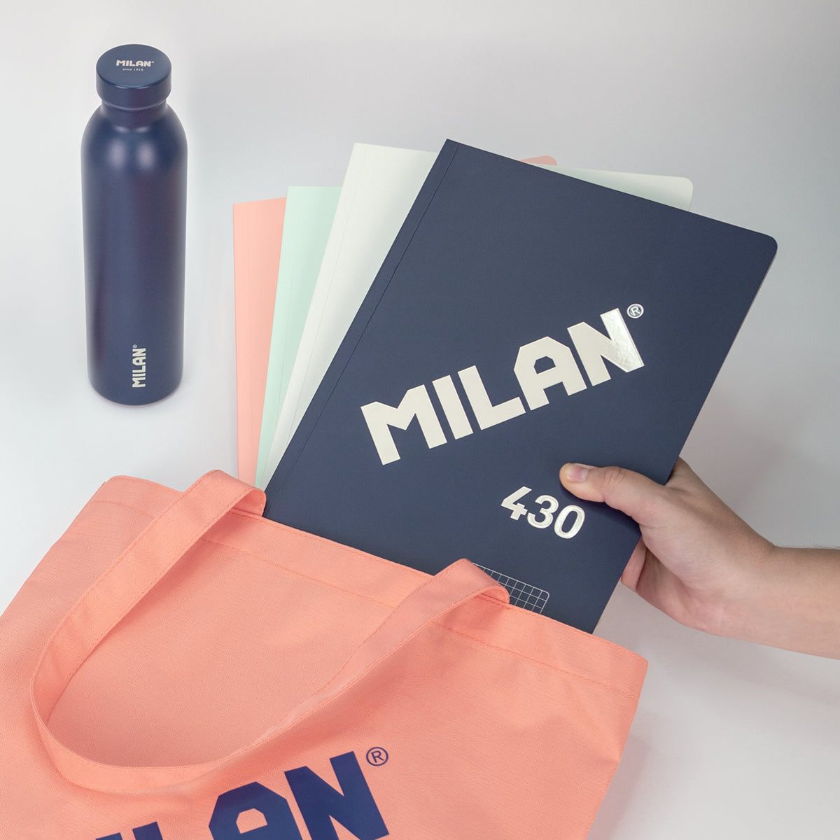 Libreta A4 encolada, papel cuadriculado 5 x 5 mm, 48 hojas de 95 gr/m², colección 430 since 1918