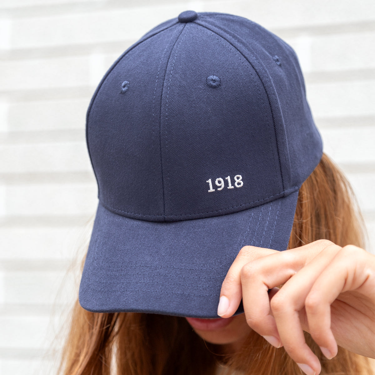 Gorra 430 since 1918, inspirada en las gomas de borrar MILAN