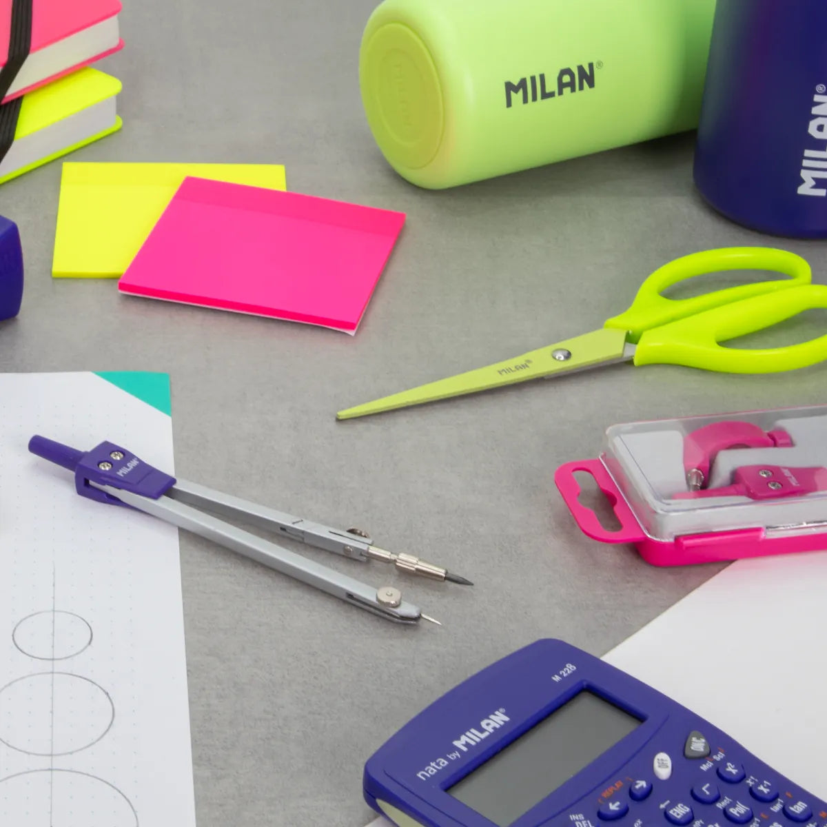 Caja compás con pata articulada, Acid