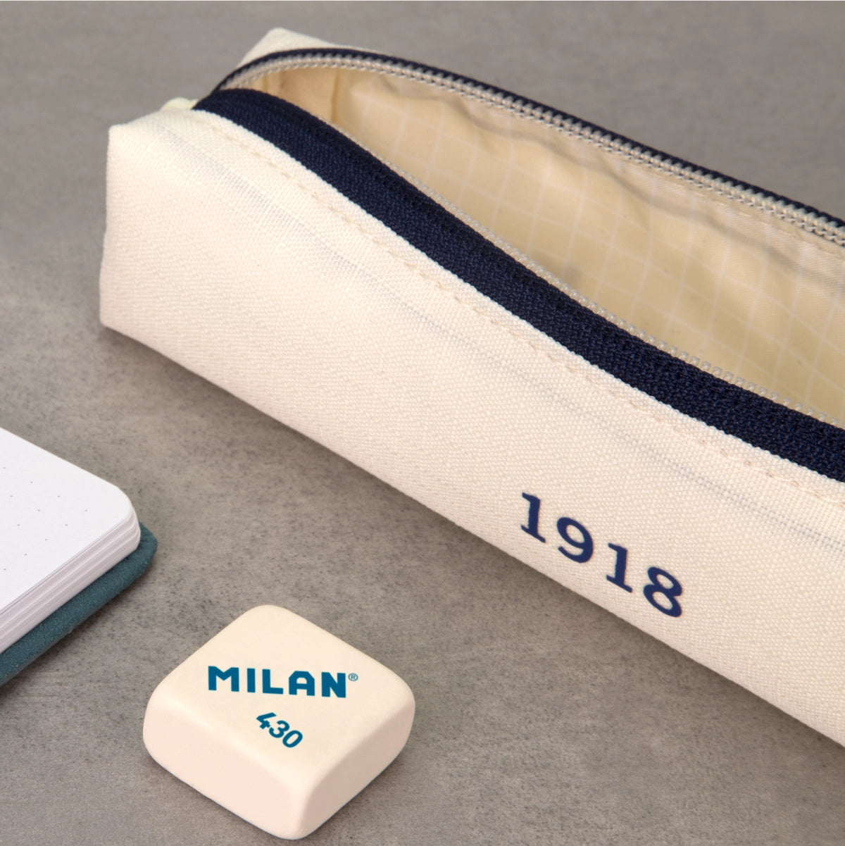 Estuche mini, 430 since 1918