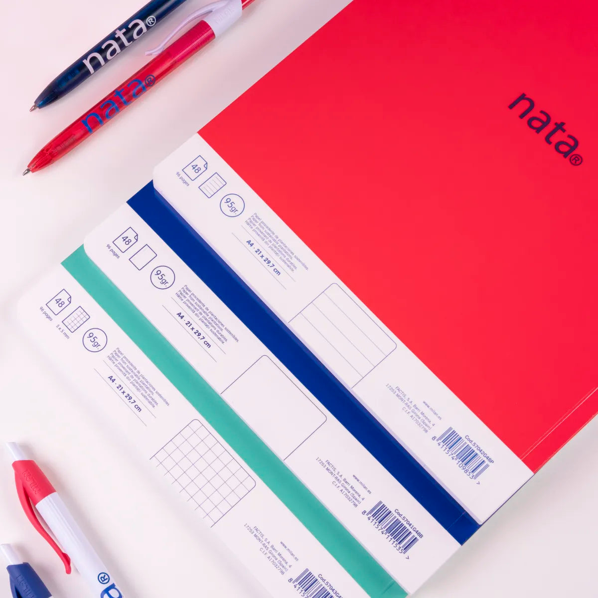 Pack 3 libretas A4 encoladas, papel cuadriculado, 48 hojas de 95 gr/m²,colección MILAN nata® 624 since 1918