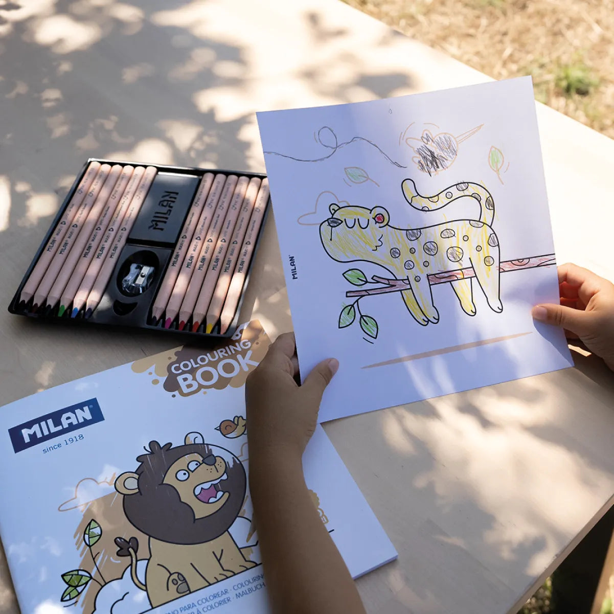 Cuaderno para colorear 'Wild safari'