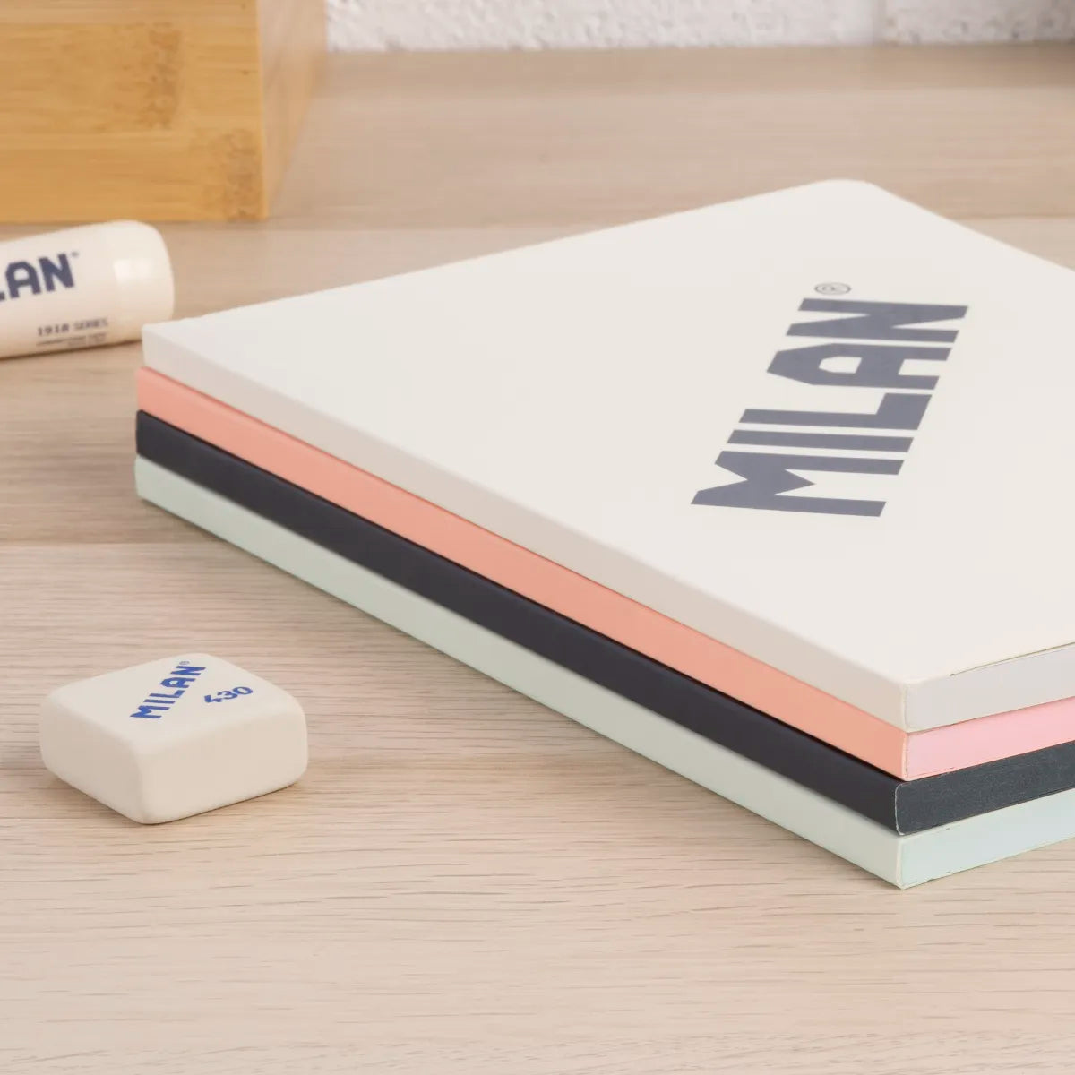 Pack 4 libretas A5 encoladas, papel cuadriculado (5 x 5 mm), 48 hojas de 95 gr/m², colección 430 since 1918