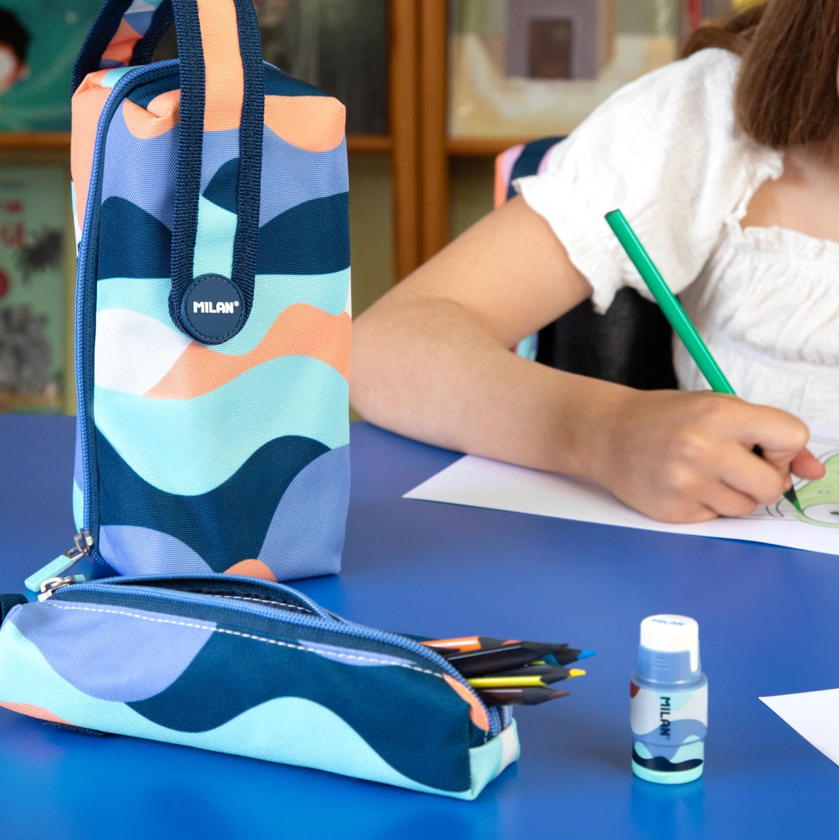 Kit de 4 estuches escolares con contenido, The Fun