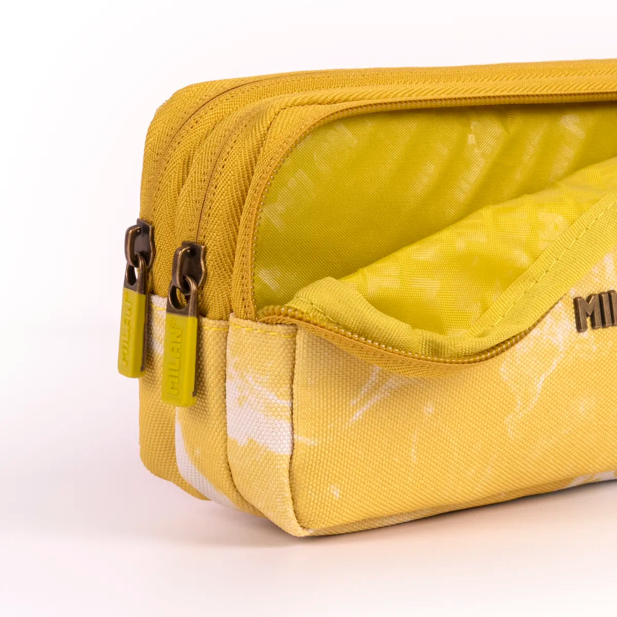 Estuche con 3 cremalleras, Lava