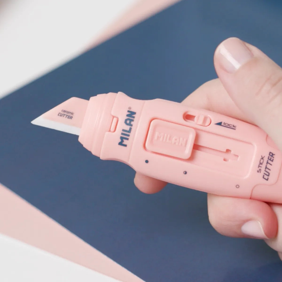 Cúter con hoja de cerámica, 430 since 1918