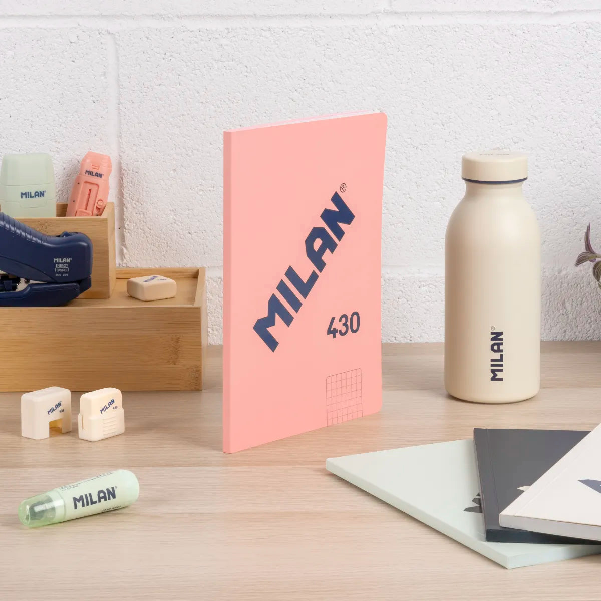 Libreta A5 encolada, papel cuadriculado, 48 hojas de 95 gr/m², 430 since 1918