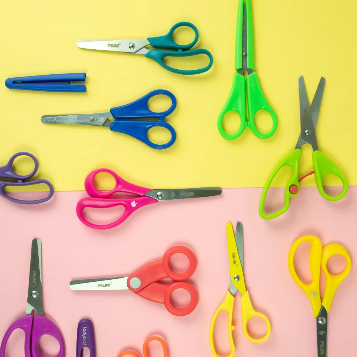 Tijeras escolares para zurdos