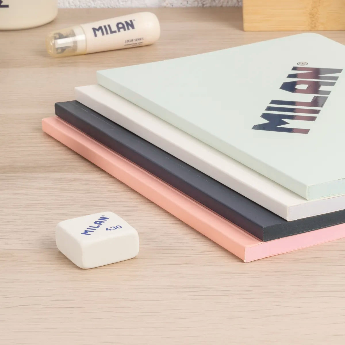 Pack 4 libretas A5 encoladas, papel a líneas (7 mm), 48 hojas de 95 gr/m², colección 430 since 1918