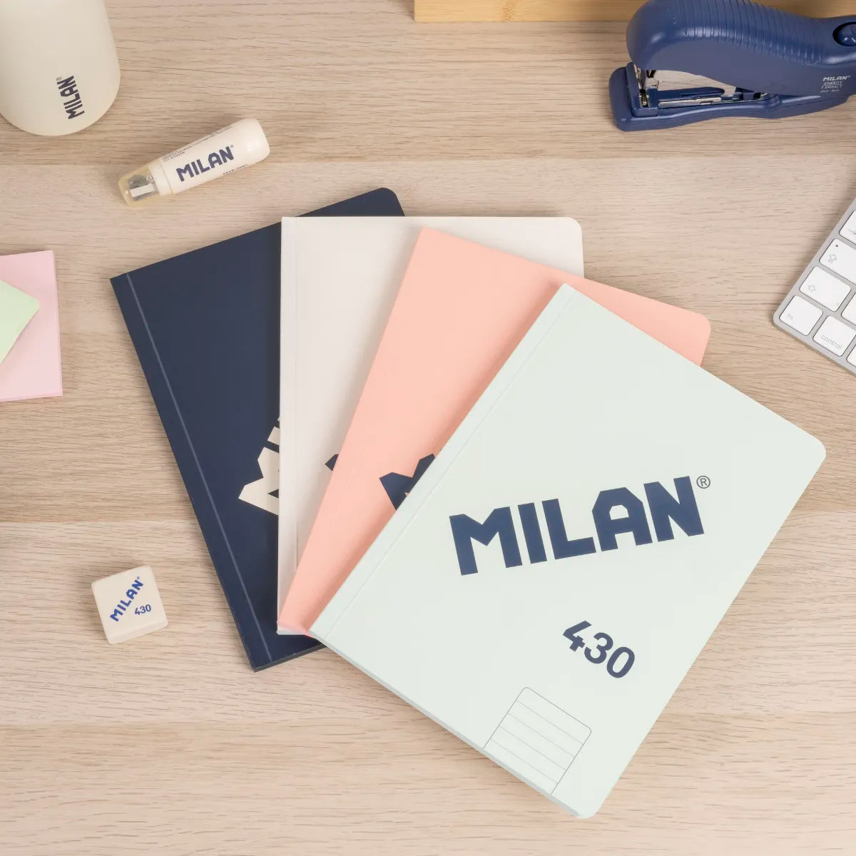 Libreta A5 encolada, papel a líneas, 48 hojas de 95 gr/m², 430 since 1918