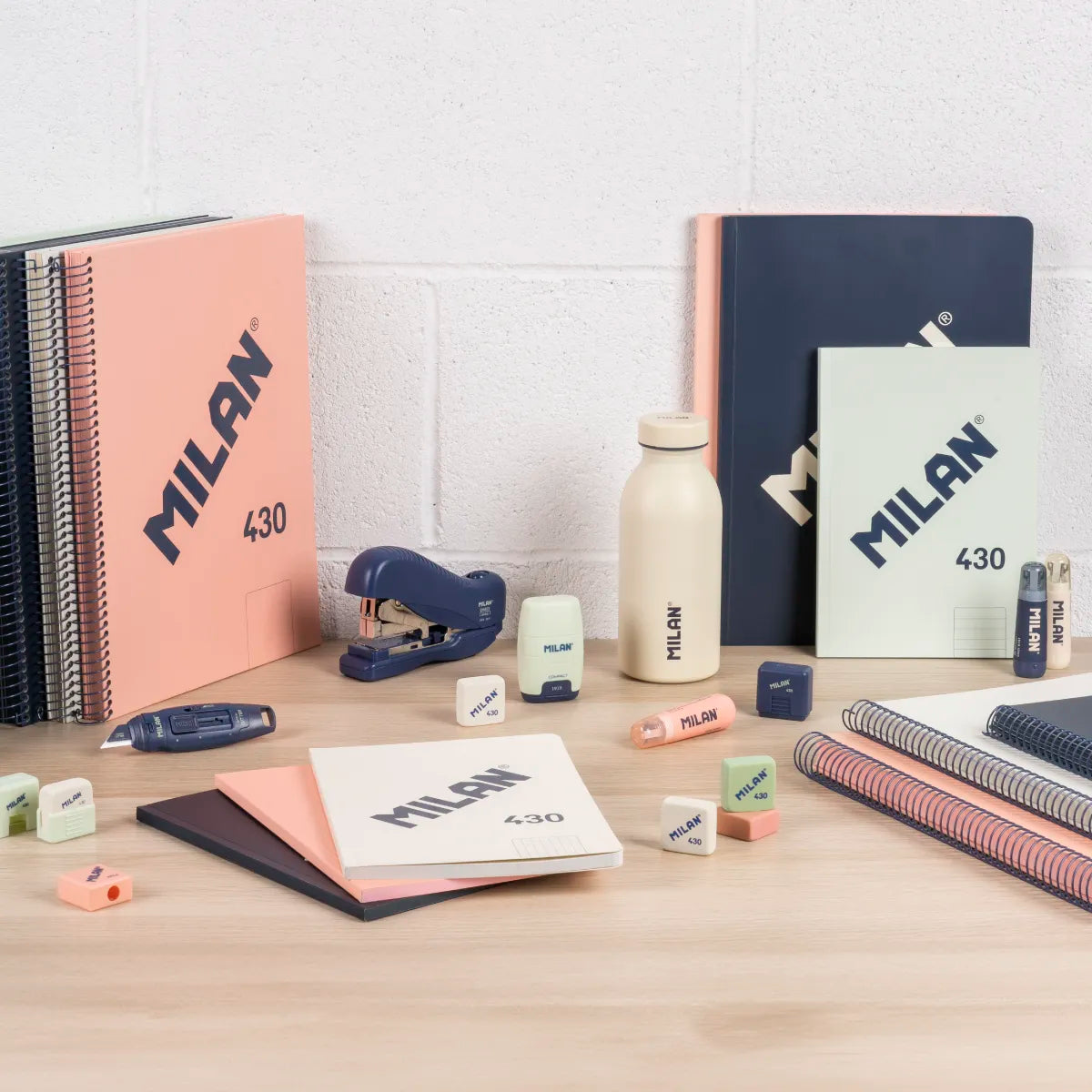 Libreta A5 encolada, 48 hojas blancas de 95 gr/m², 430 since 1918