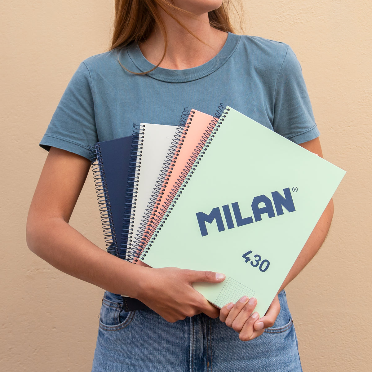 Cuaderno A4 con tapa dura, cuadrícula 5 x 5 mm, 80 hojas de 95 gr/m², 430 since 1918
