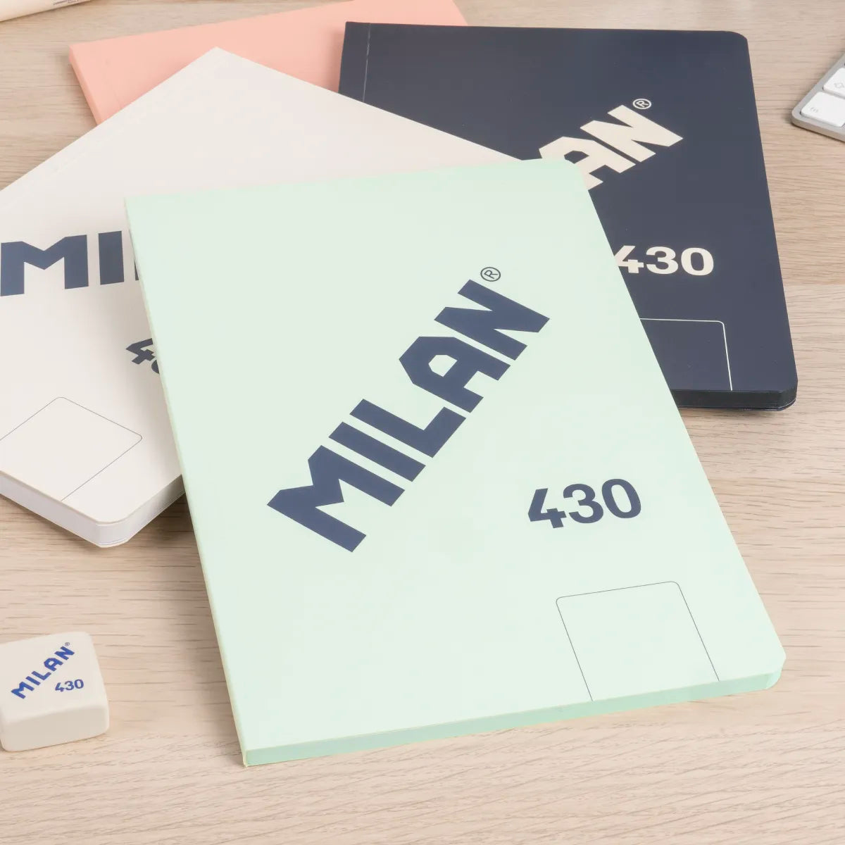 Libreta A5 encolada, 48 hojas blancas de 95 gr/m², 430 since 1918