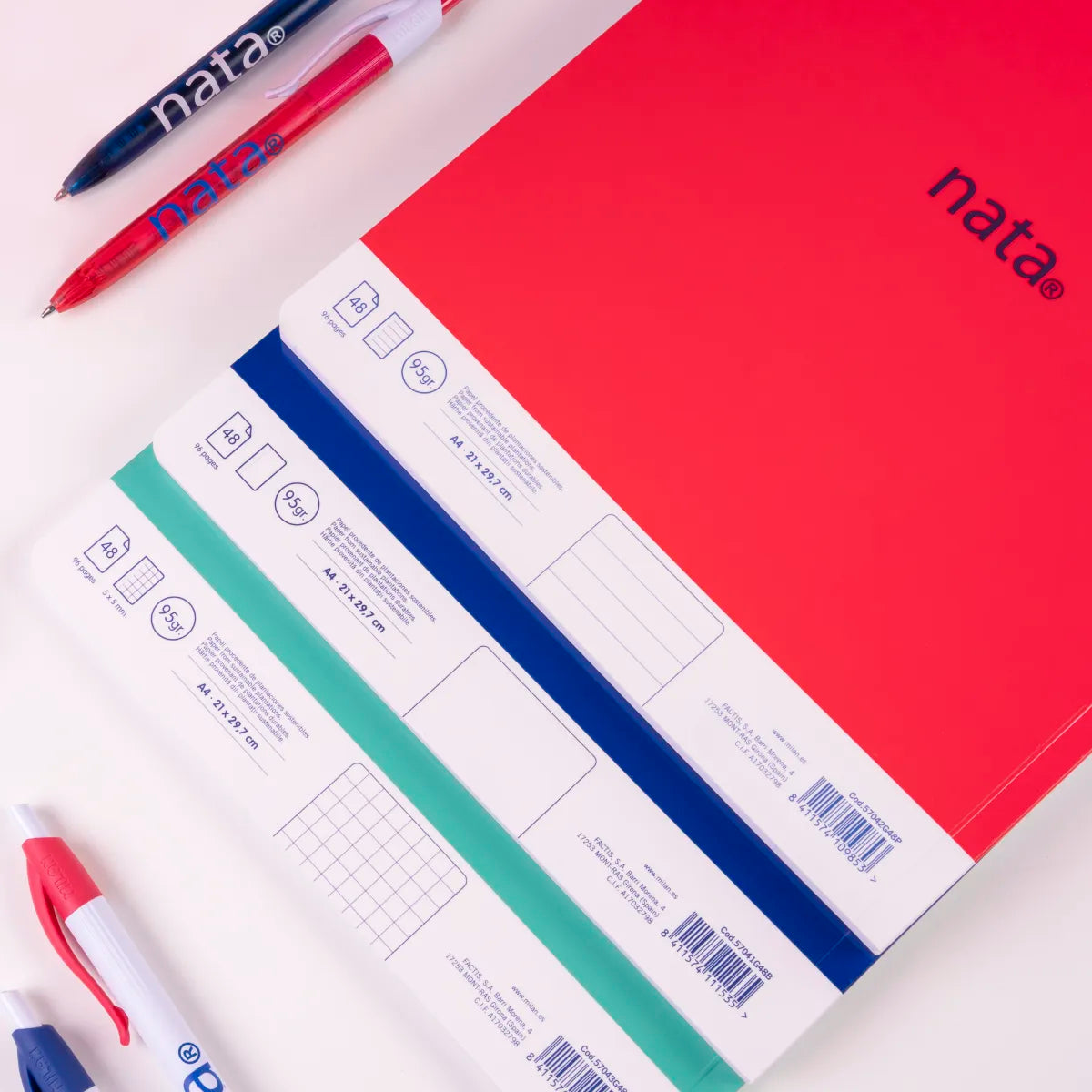 Pack 3 libretas A4 encoladas, papel a líneas (7 mm), 48 hojas de 95 gr/m², colección MILAN nata® 624 since 1918