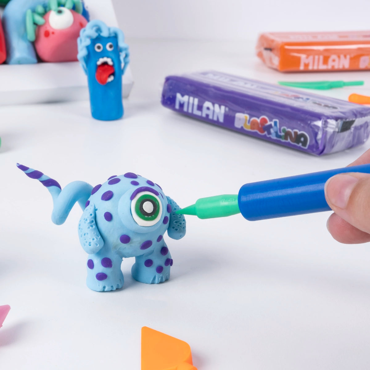 Barra 150 g plastilina color azul claro